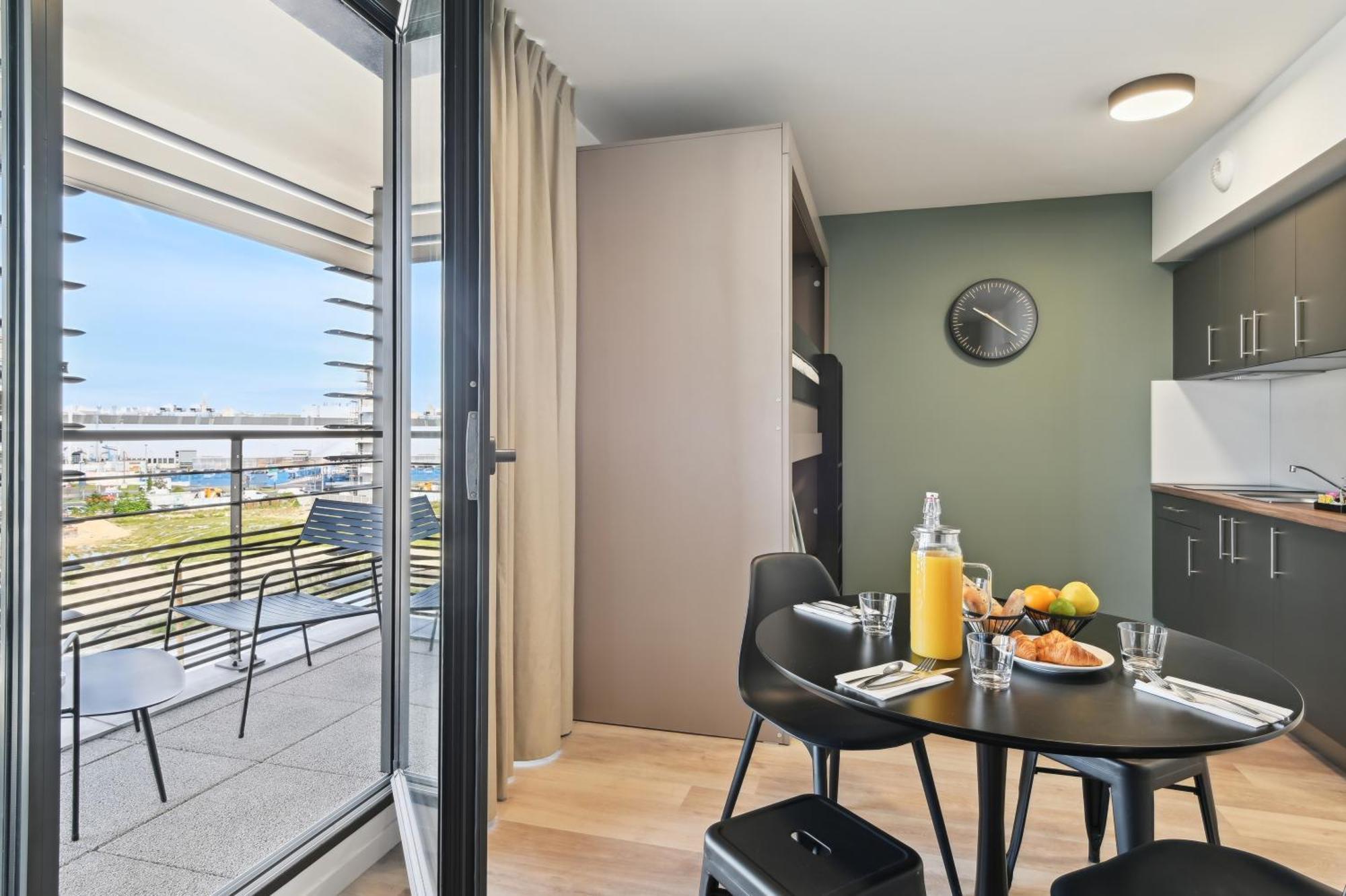 All Suites Paris Ouest Colombes Colombes  Bagian luar foto
