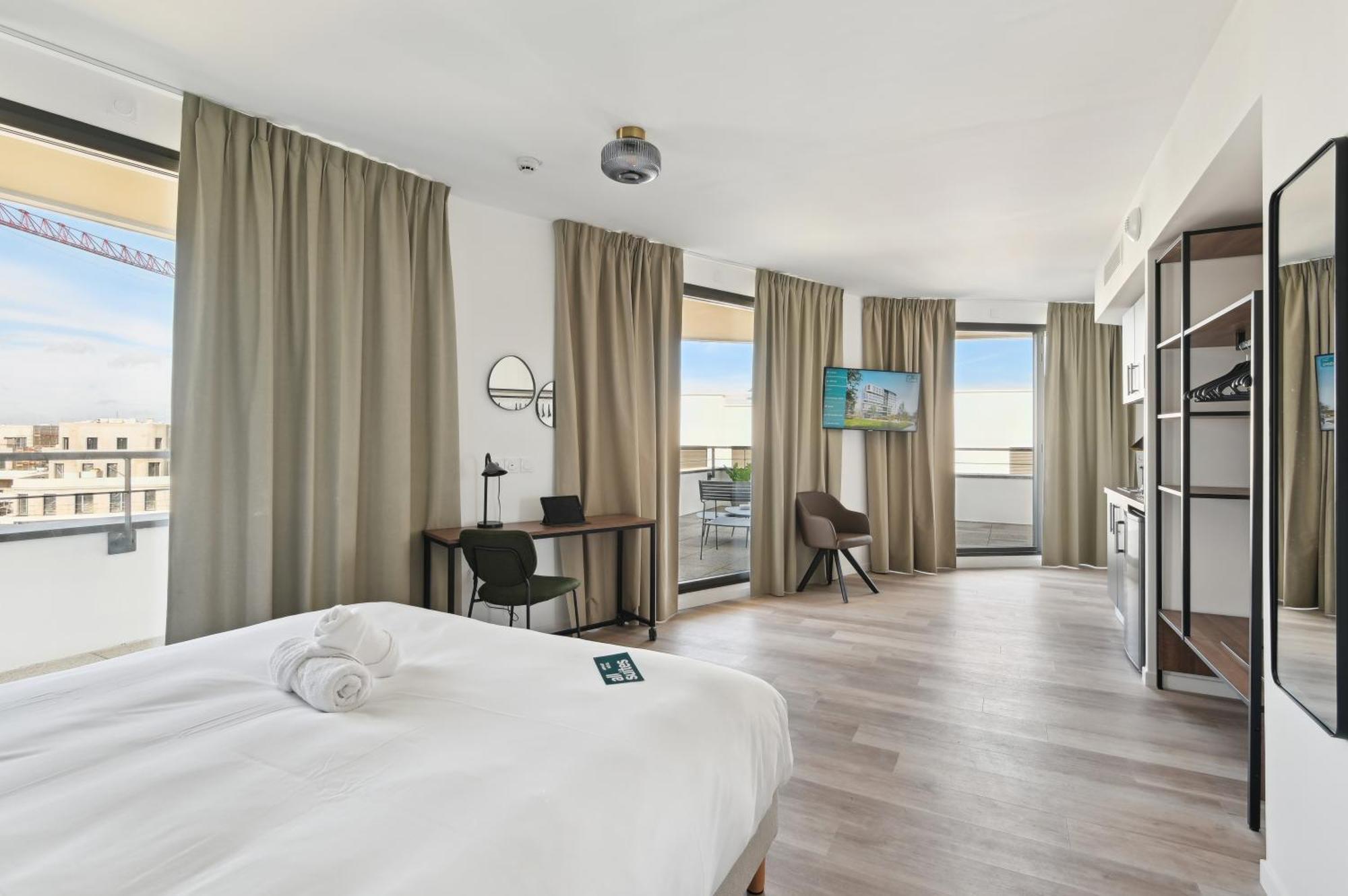 All Suites Paris Ouest Colombes Colombes  Bagian luar foto