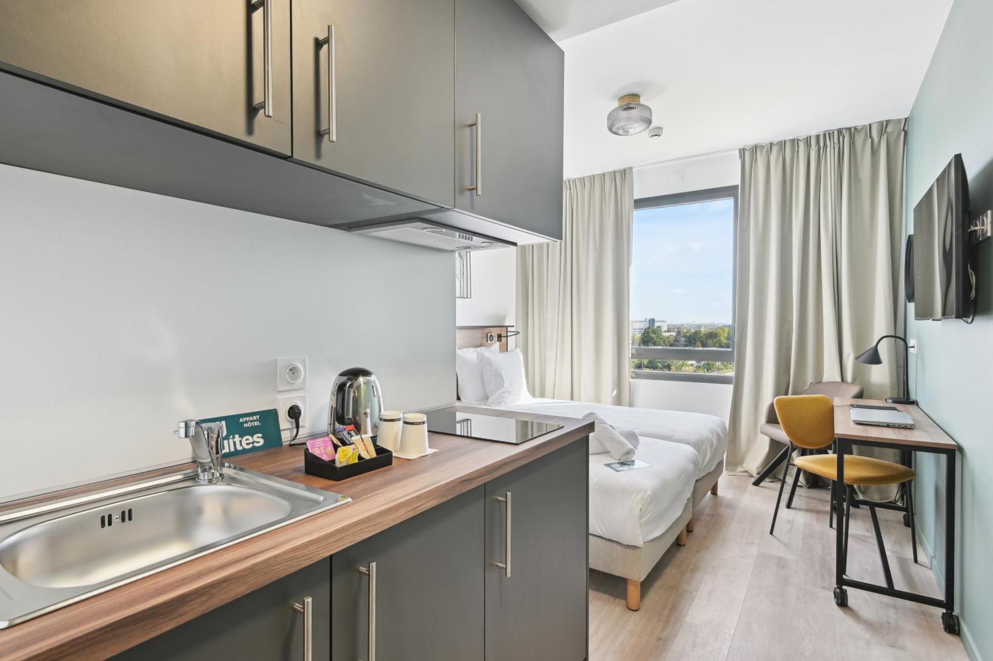 All Suites Paris Ouest Colombes Colombes  Ruang foto